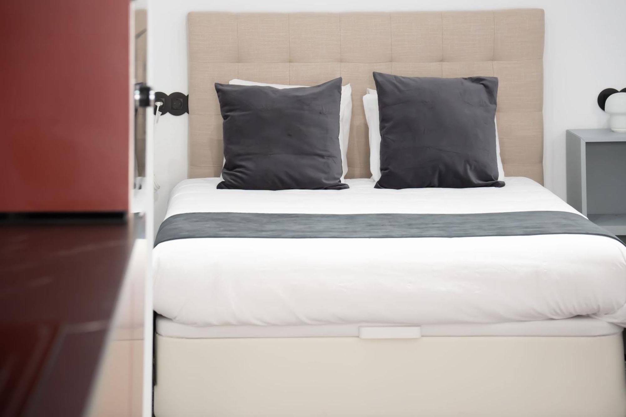 Apartamentos Mlc Ciudad De Linares 利纳雷斯 外观 照片
